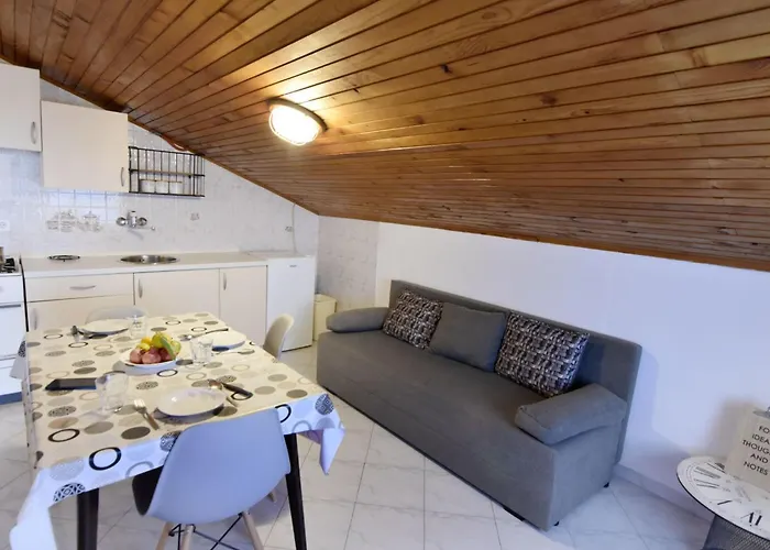 Apartment Silva 2-1 2- Kat By Interhome Basanija