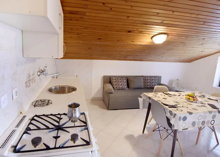 Silva 2-1 2- Kat By Interhome Basanija